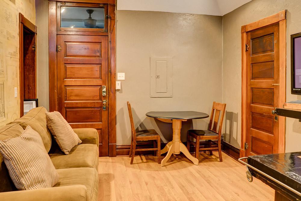 Fall River Suites Hot Springs Buitenkant foto